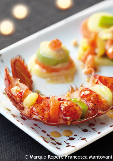 Photo de la recette : Demi-homard et ses fines tranches de légumes, sauce champagne
