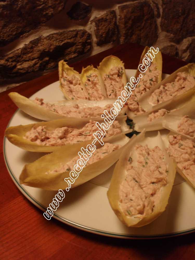 Photo de la recette : Feuilles d'endives et sauce au thon