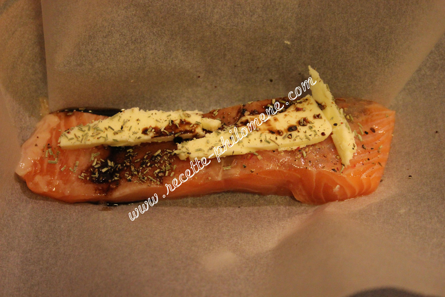 Photo de la recette : Papillote de saumon à l'aneth et vinaigre balsamique